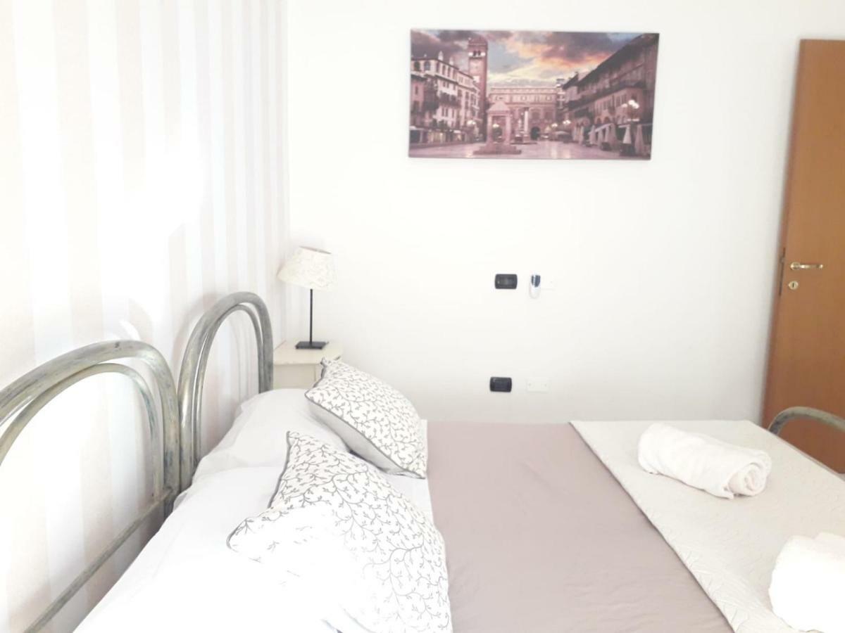Gatto Romeo Apartments Верона Екстериор снимка